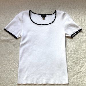 Ann Taylor Black/White Scalloped Tee Knit